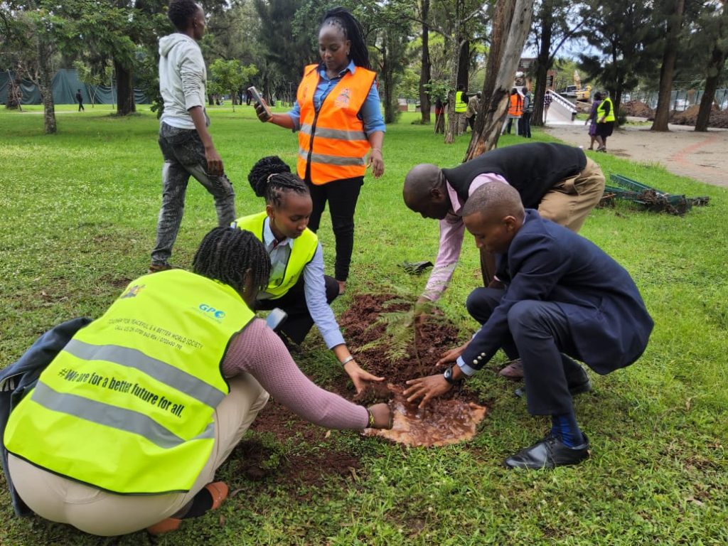 whatsapp image 2025 07 23 at 22.15.19 687a3967